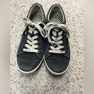 Taos Sneakers, size 10, Charcoal Gray